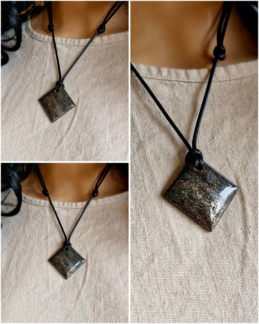 Pendant - magnetite + pyrite (magnetite+pyrite)